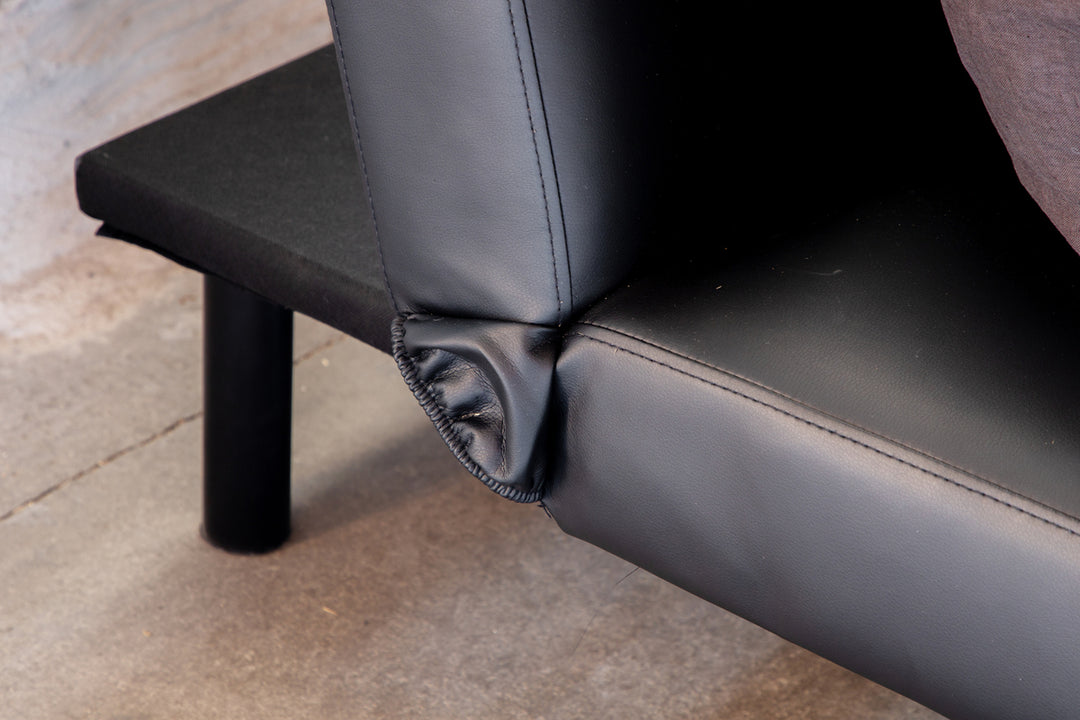 Bodil Bäddsoffa Svart