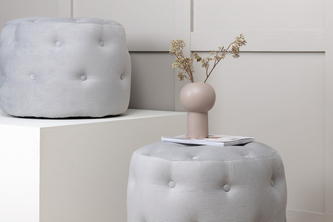 Benjamin Sittpuff Grå