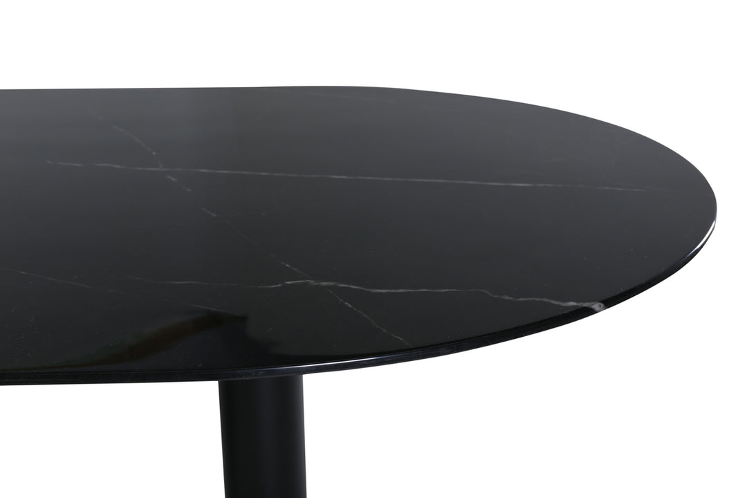 Pillan Ovalt Matbord Svart