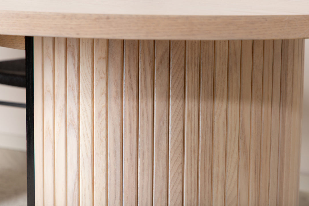 Bianca Ovalt Matbord Vitputsad