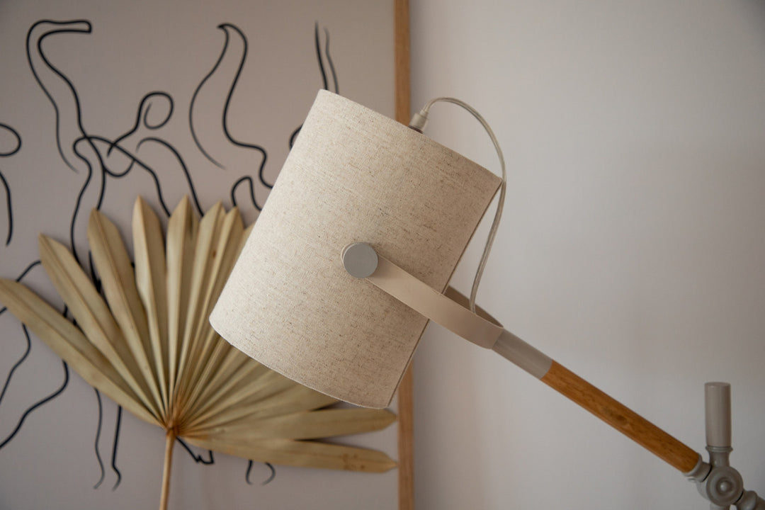 Dennis Bordslampa Beige