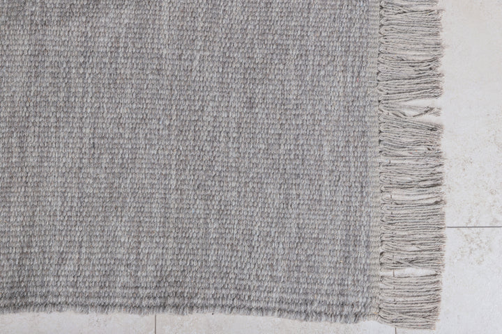 Cyrus Matta 230 x 160 Grå