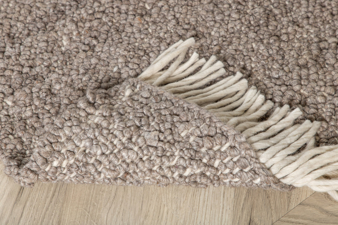 Betina Matta 300 x 200 Brun