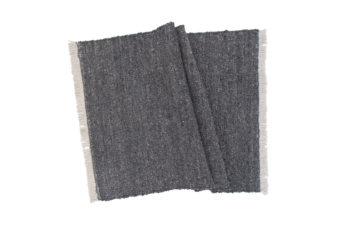 Betina Matta 300 x 200 Grå