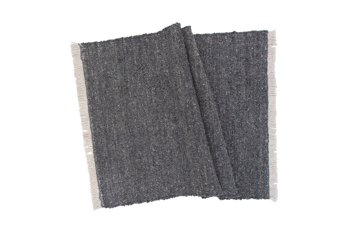 Betina Matta 300 x 200 Grå