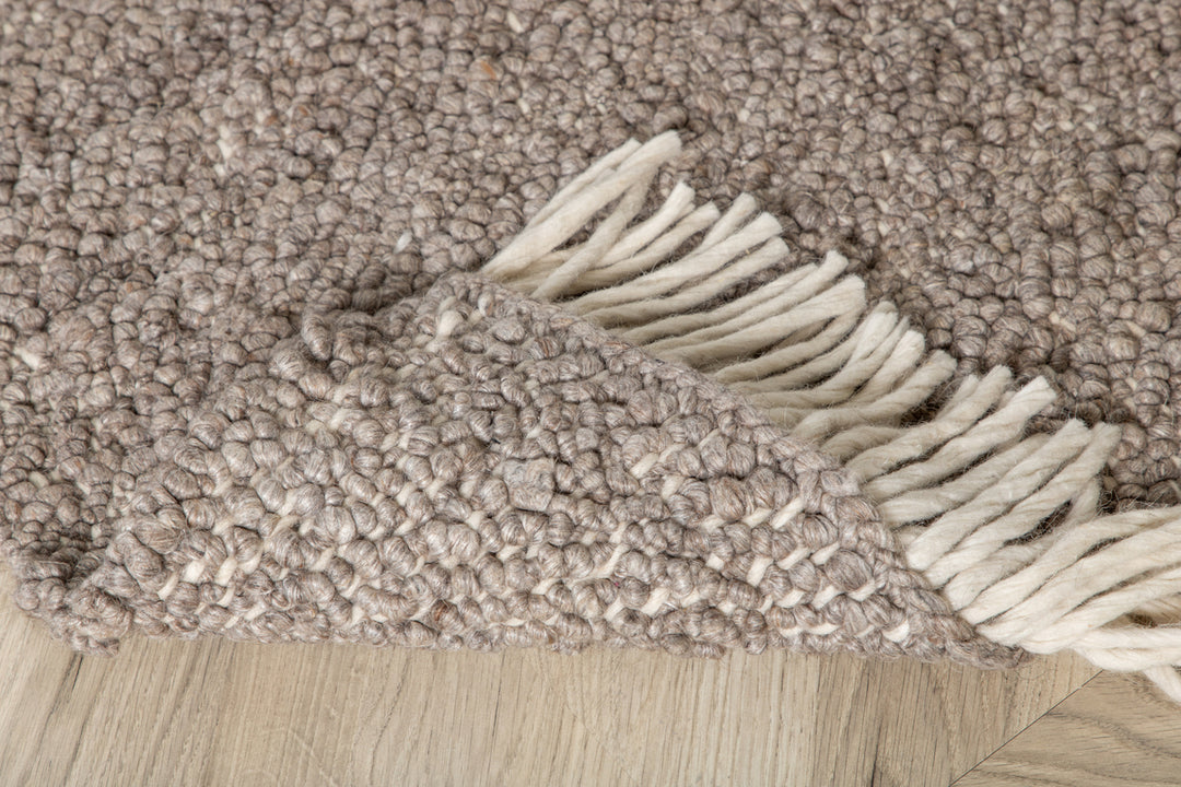 Betina Matta 230 x 160 Brun