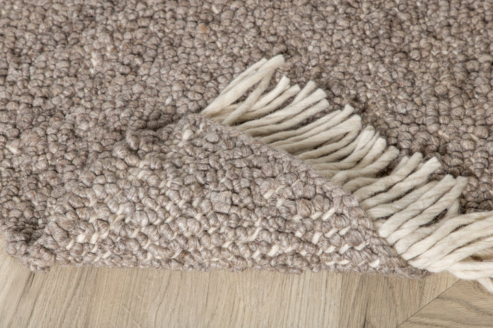 Betina Matta 230 x 160 Brun