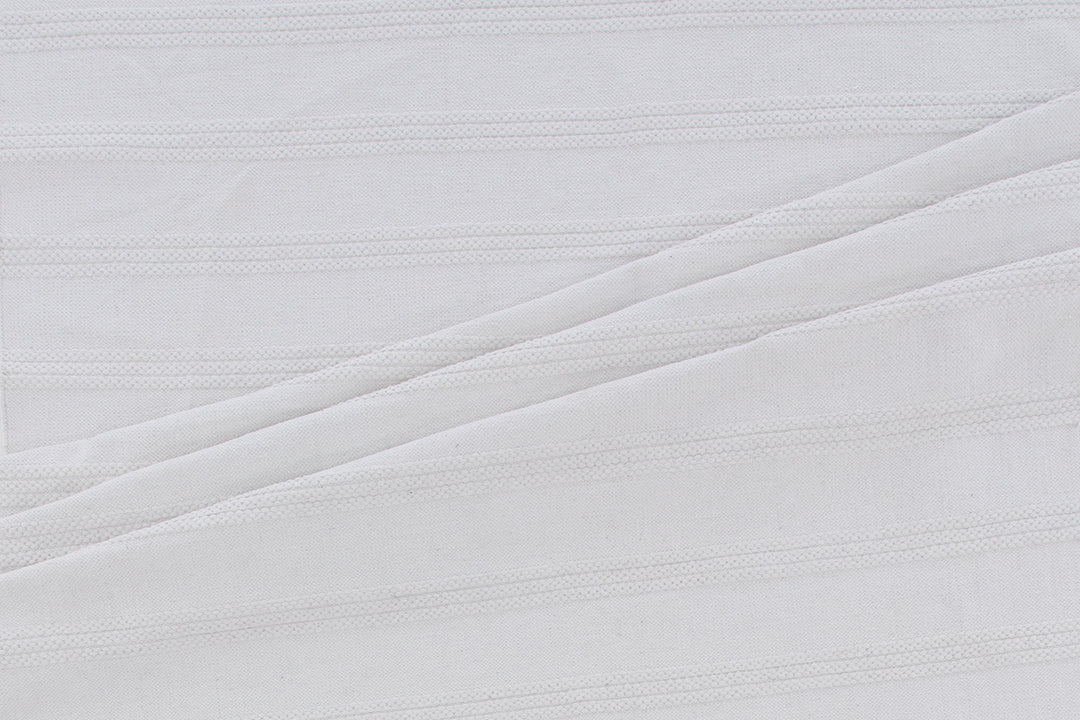 Nico Matta 300 x 200 Off-white