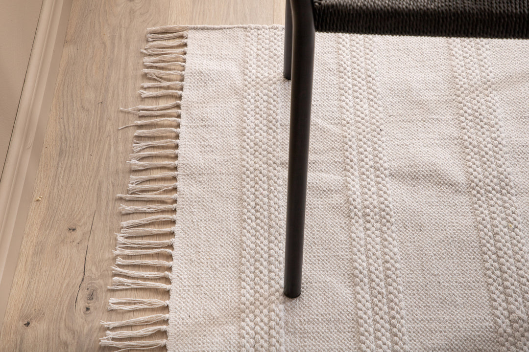 Nico Matta 300 x 200 Off-white