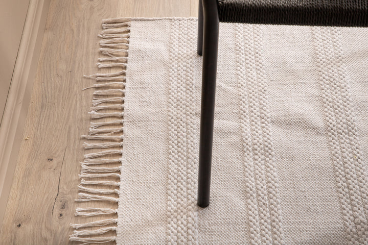 Nico Matta 300 x 200 Off-white