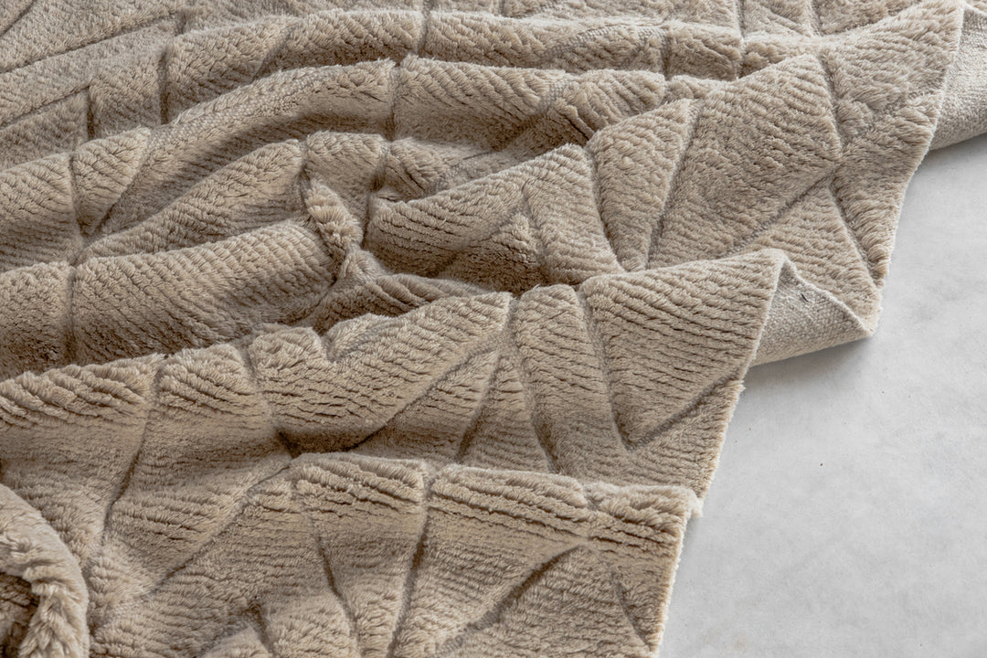 Zoe Matta 300 x 200 Beige