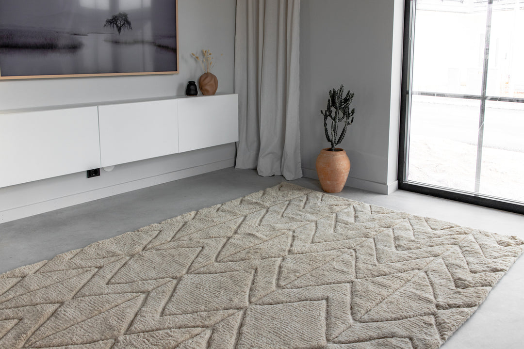 Zoe Matta 300 x 200 Beige