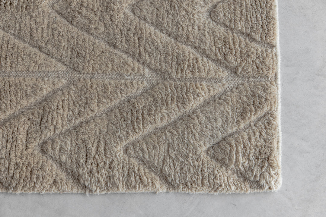 Zoe Matta 300 x 200 Beige