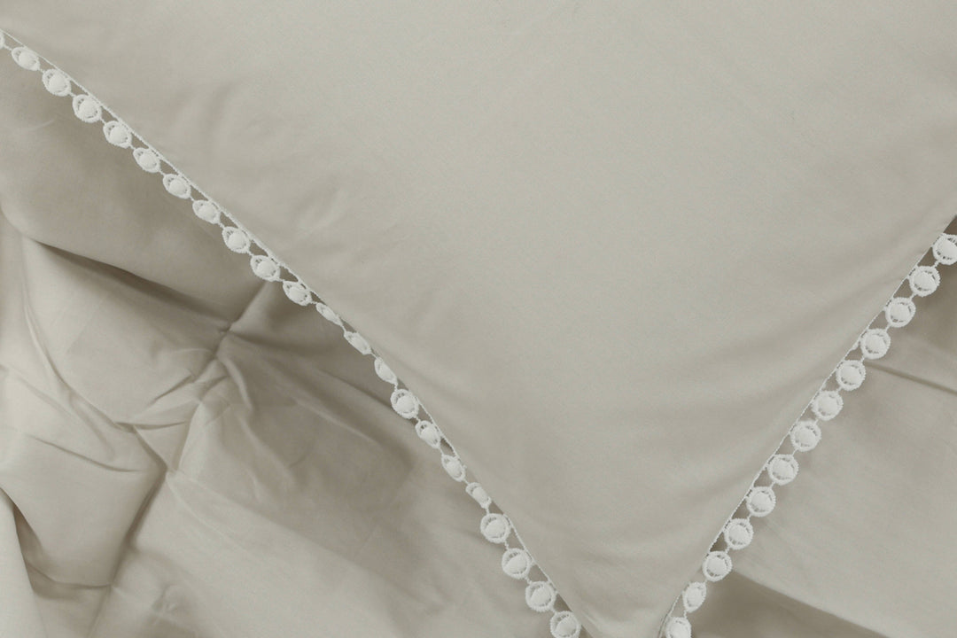 Livia Påslakanset 200x150cm Ljusgrå