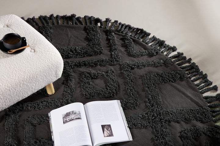 Hilma Rund Matta Mörkgrå