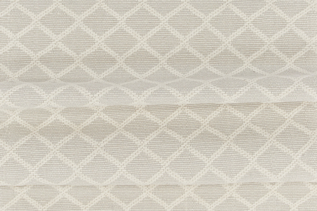 Cloudy Matta 300 x 200 Off-white