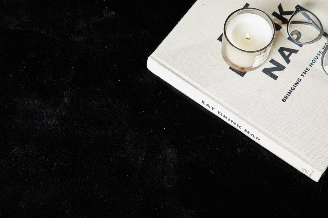 Nina Matta 230 x 160 Svart