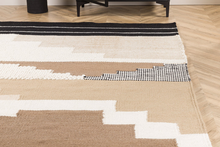 Aston Matta 350 x 250 Brun