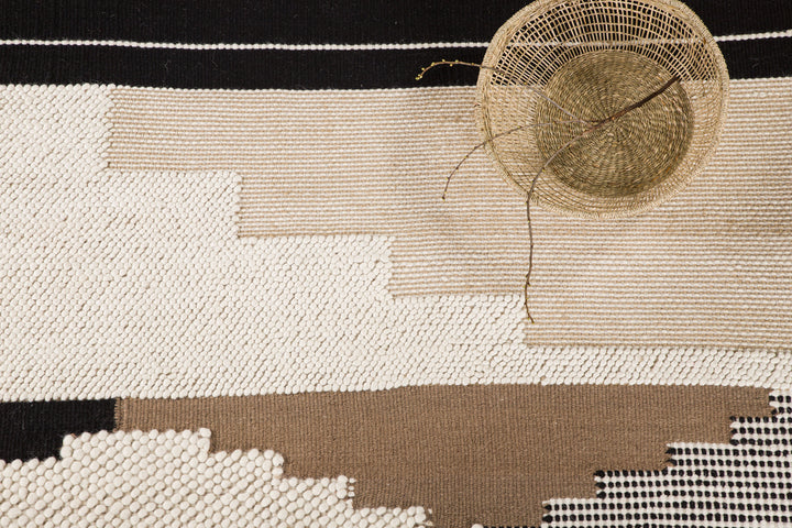 Aston Matta 300 x 200 Brun