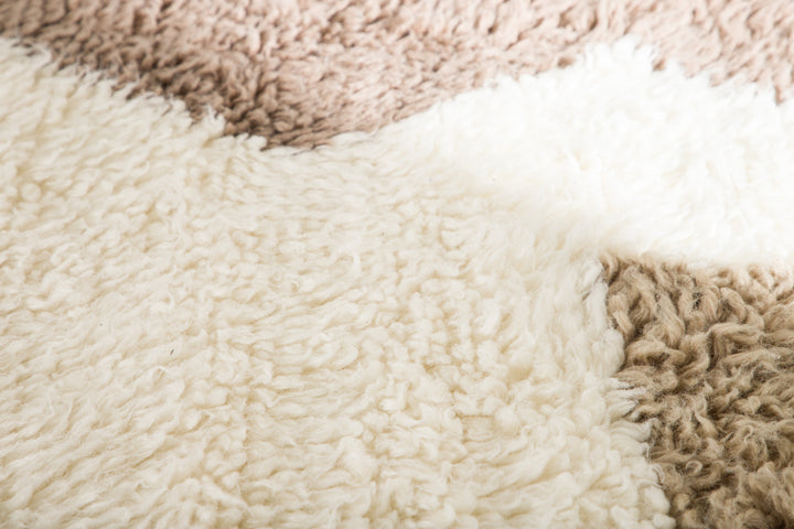 Nestor Matta 300 x 200 Vit