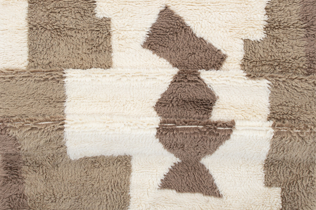 Nestor Matta 300 x 200 Vit