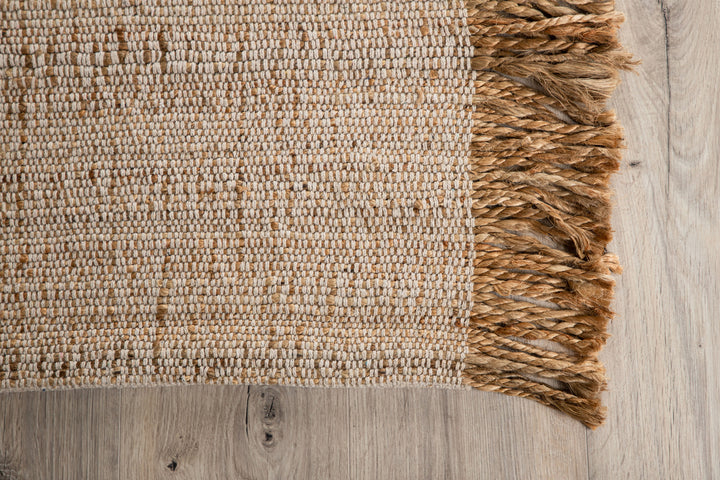 Emilio Matta 400 x 300 Off-white