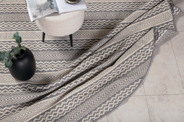 Sishu Rund Matta Ljusgrå