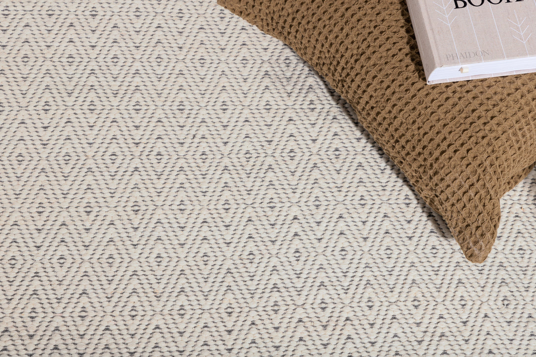 Julana Matta 300 x 200 Beige