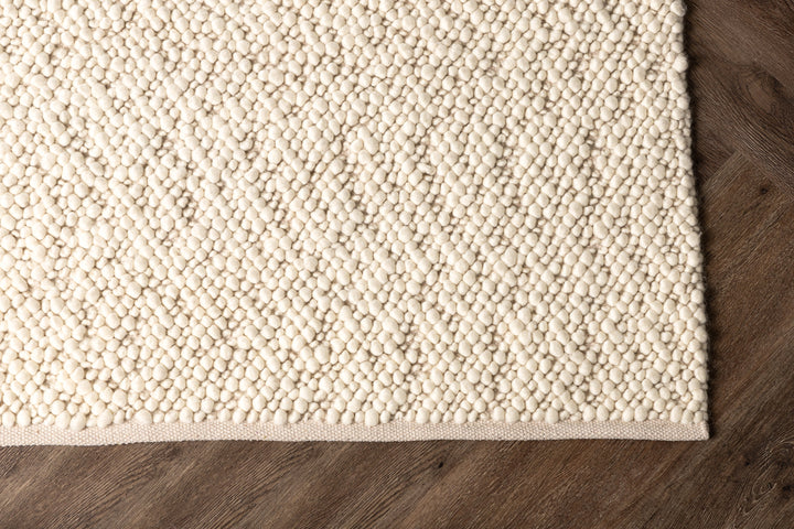 Jajru Matta 300 x 200 Vit