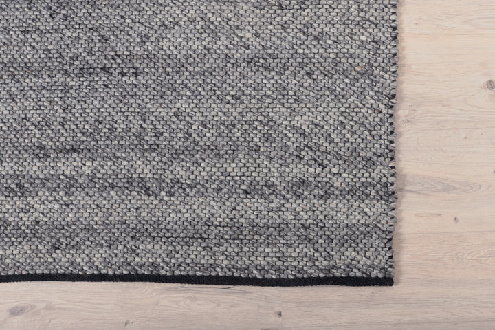 Ganga Matta 240 x 170 Silver