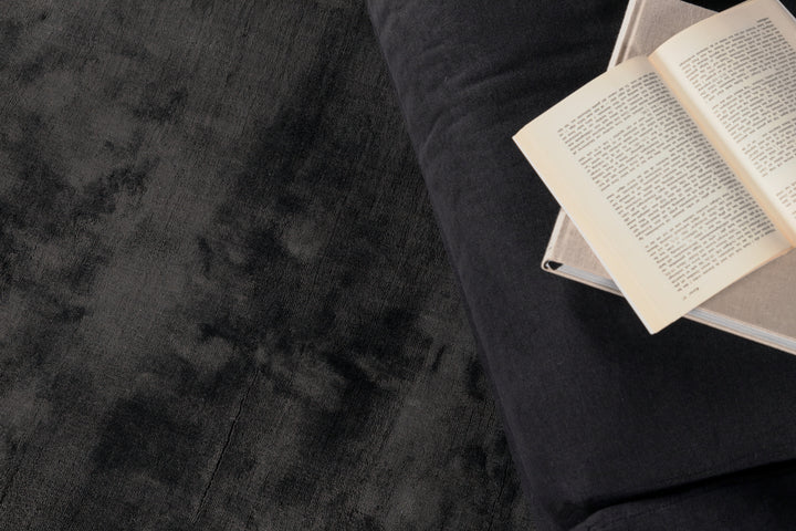 Indra Matta 350 x 250 Mörkgrå