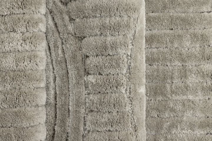 Niklas Matta 290 x 200 Greige