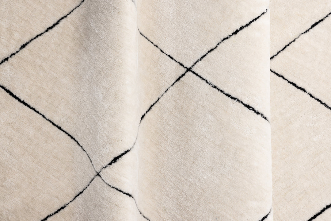 Patrik Matta 290 x 200 Vit