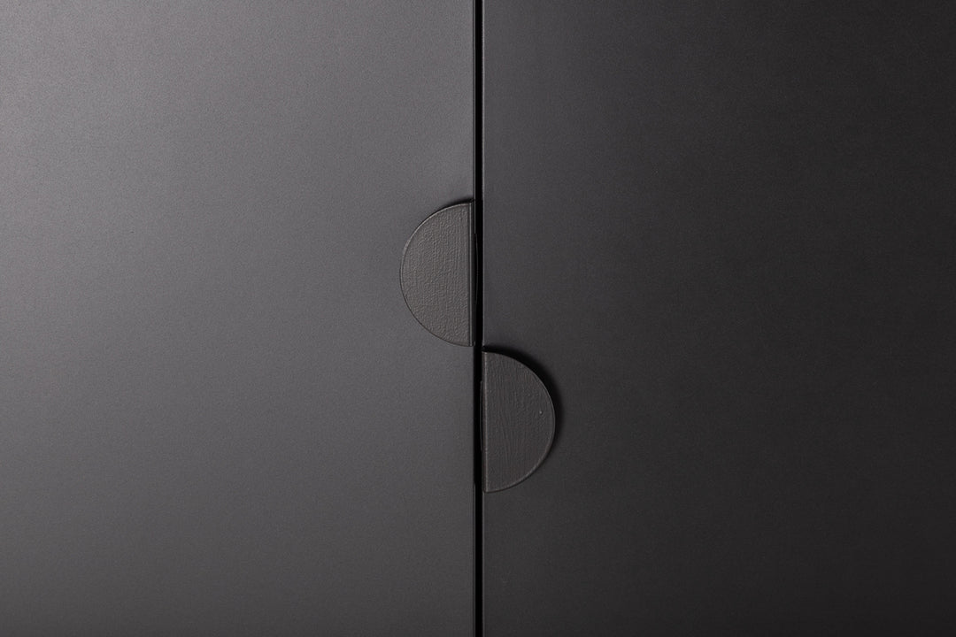 Piring Garderob Svart