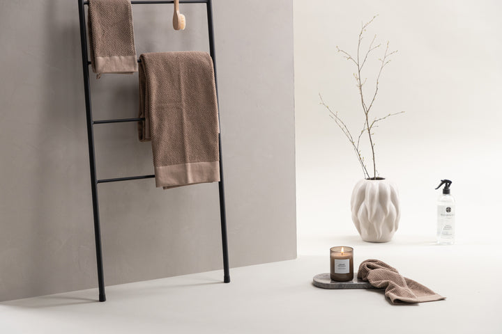 Drammen Hängare Svart