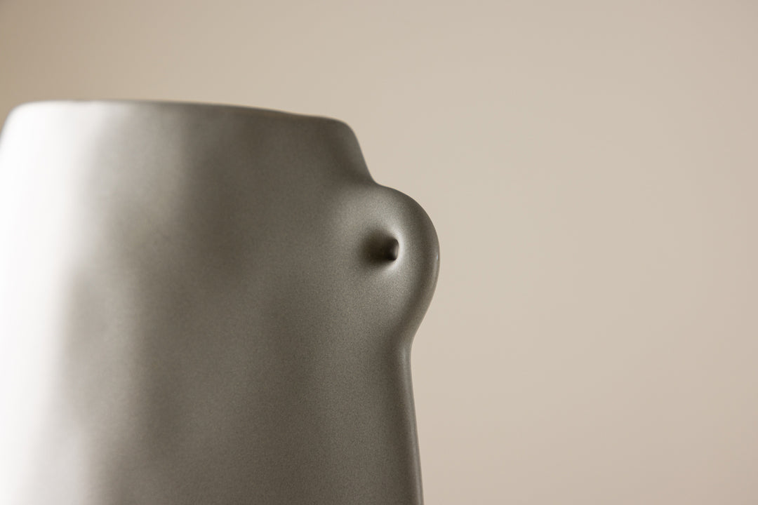 Hie Vas 21x14x5 Mörkgrå