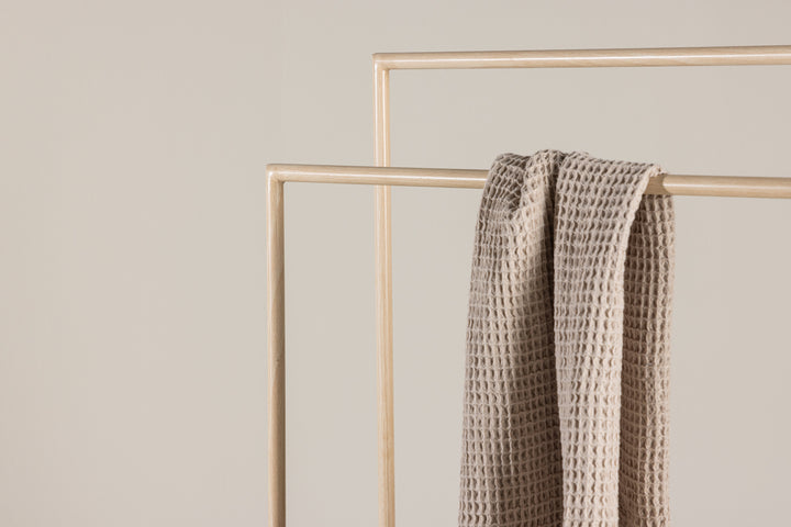 Alva Hängare Vitputsad