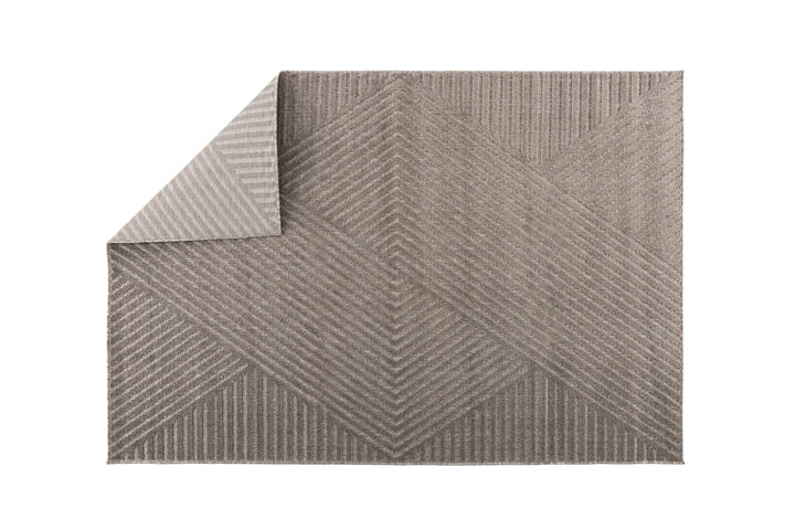 Aron Matta 340 x 240 Brun