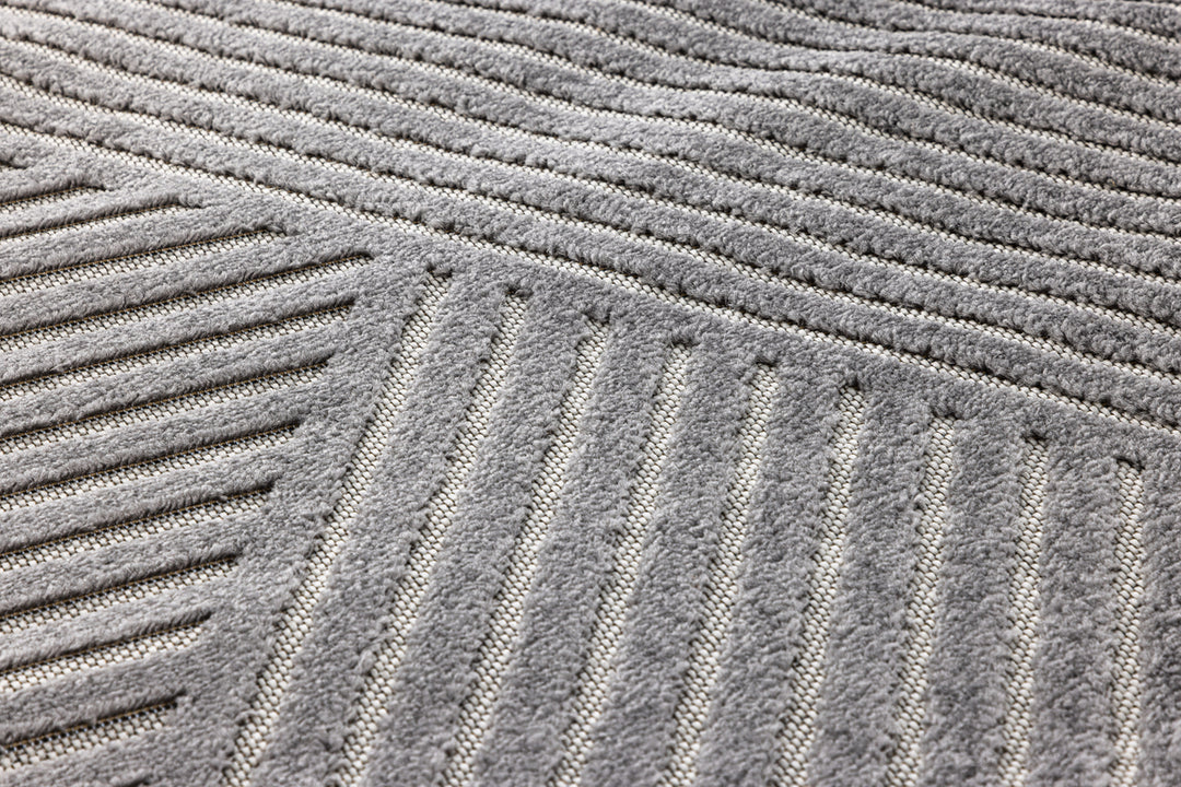 Aron Matta 340 x 240 Grå