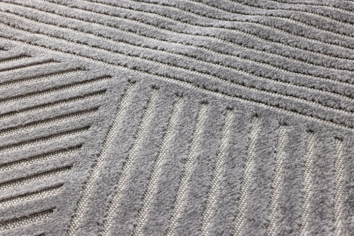 Aron Matta 340 x 240 Grå