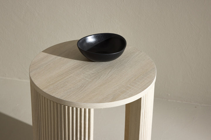 Bristol Sidobord Vitputsad