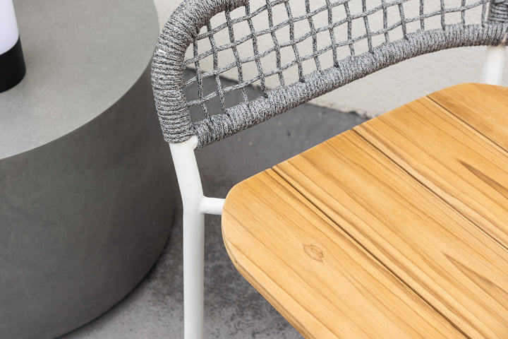 Amora Loungefåtölj Grå