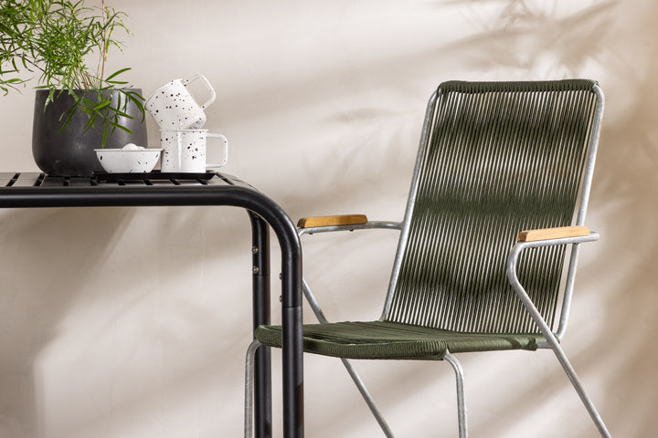 Borneo & Bois Cafebord Svart + Matstolar Grön