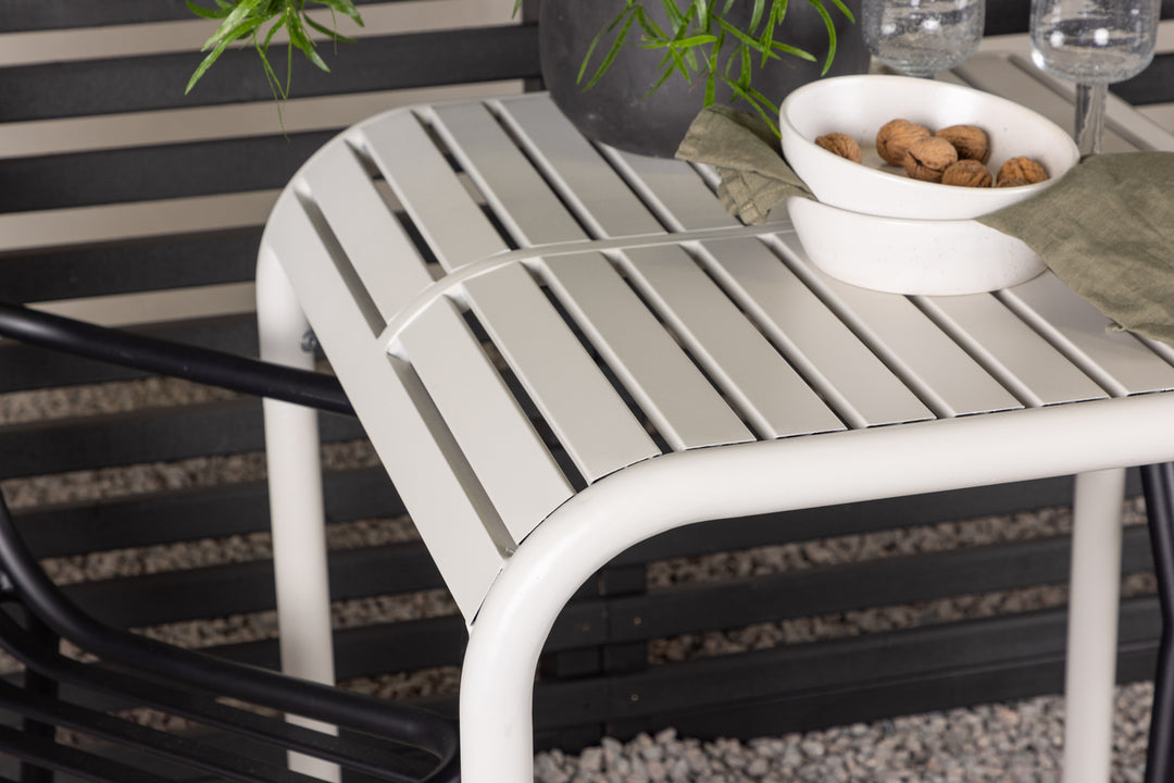 Borneo & Peking Cafebord Beige + Matstolar Svart